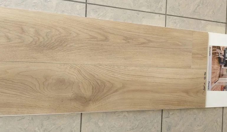 Gres effetto legno 20x120 MQ 33